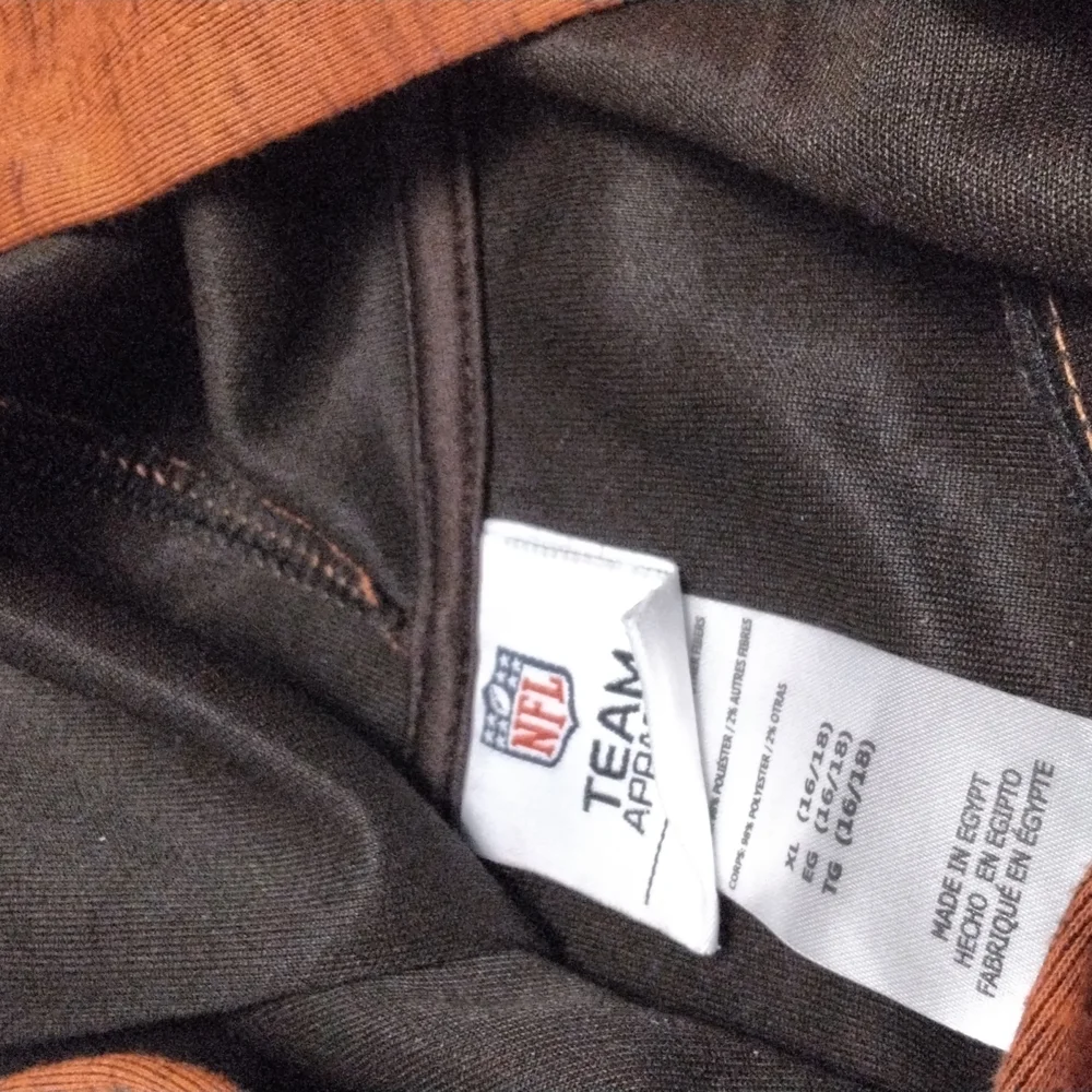 Denver Broncos hoodie - Picture 2 of 2